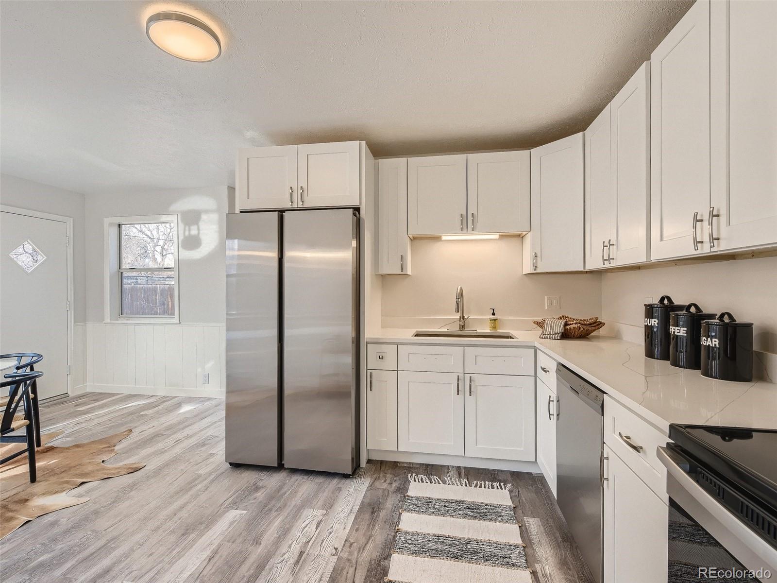 633 W Longview Avenue