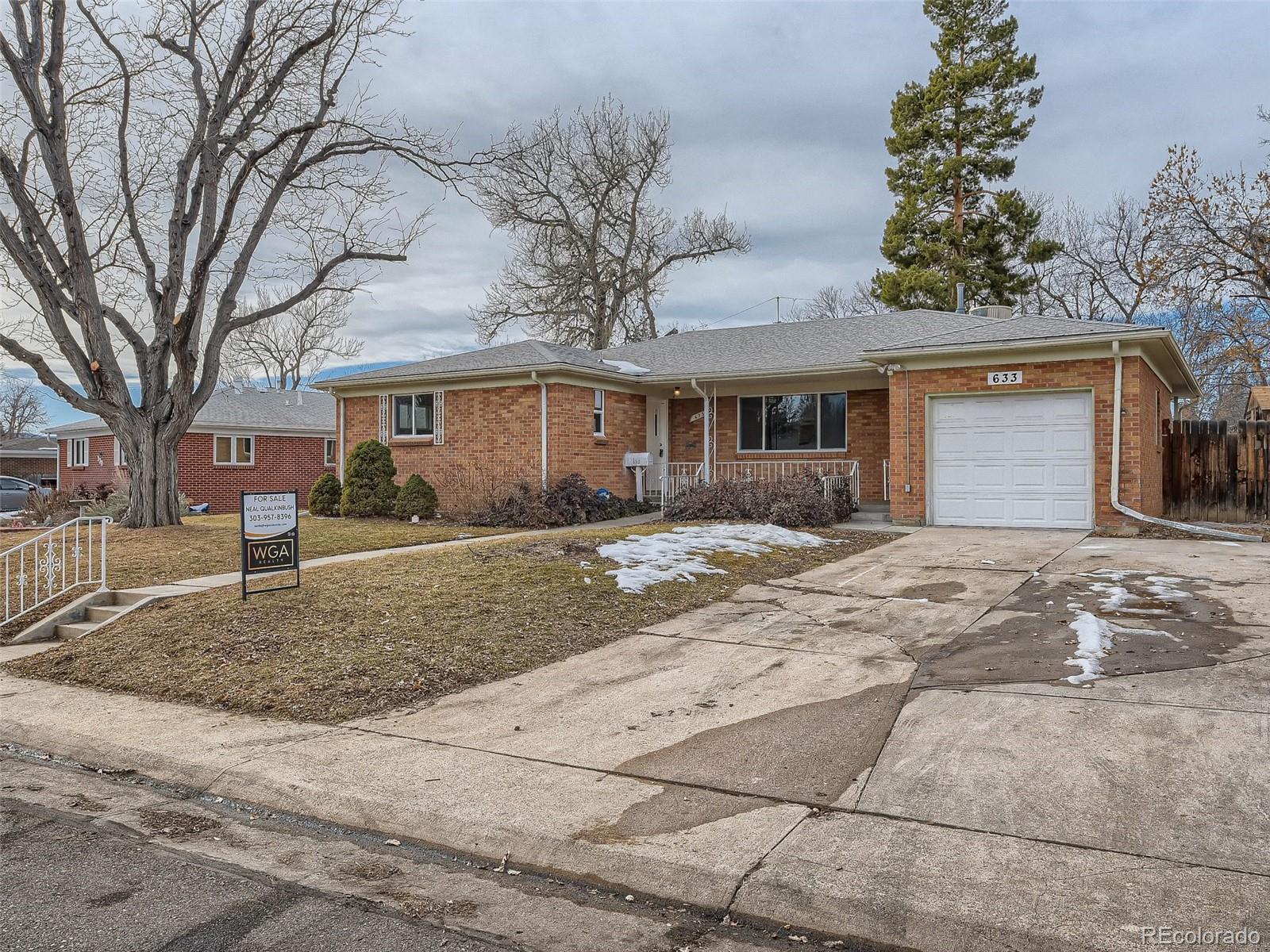 633 W Longview Avenue