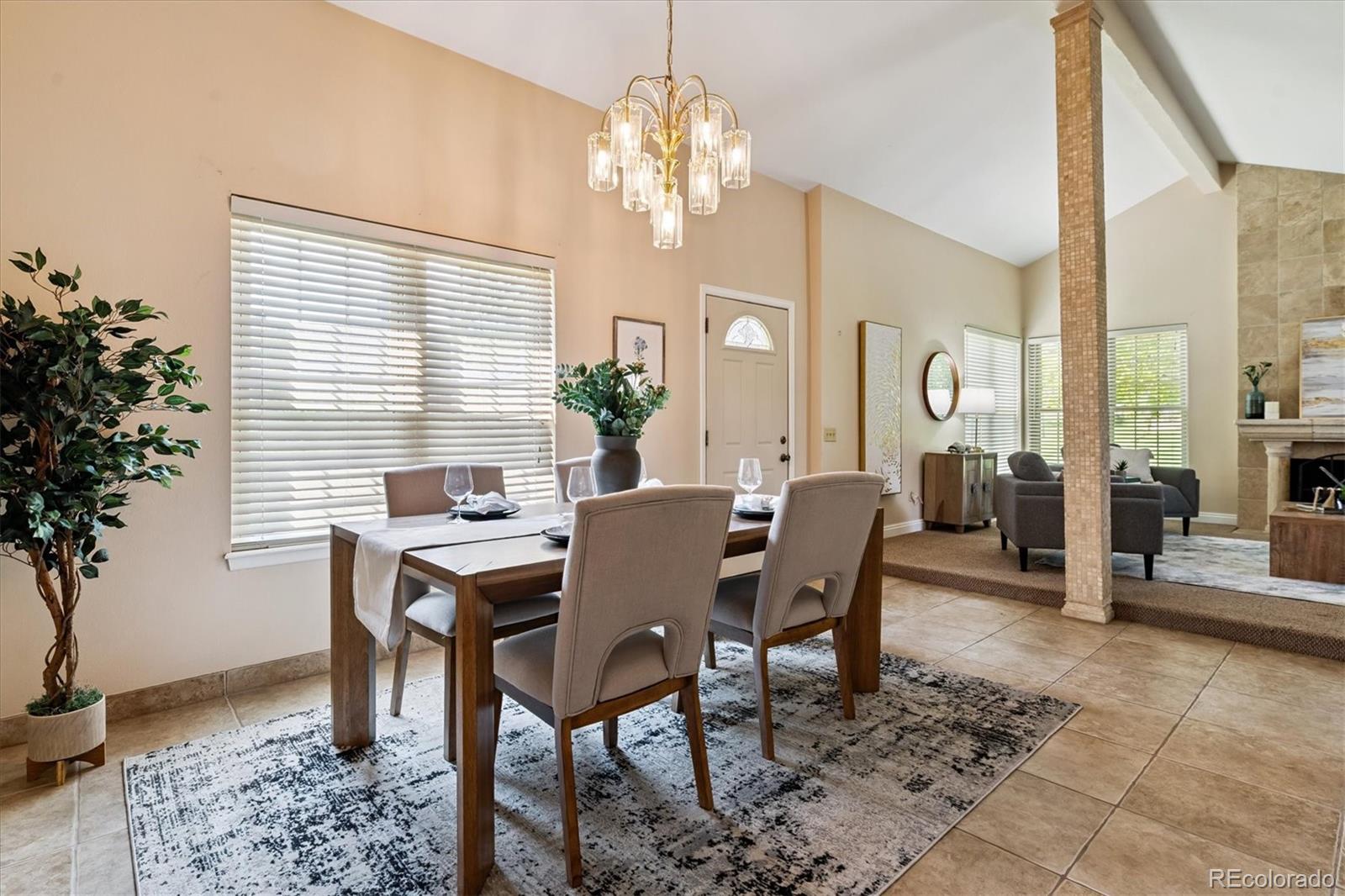 7976 E Phillips Circle