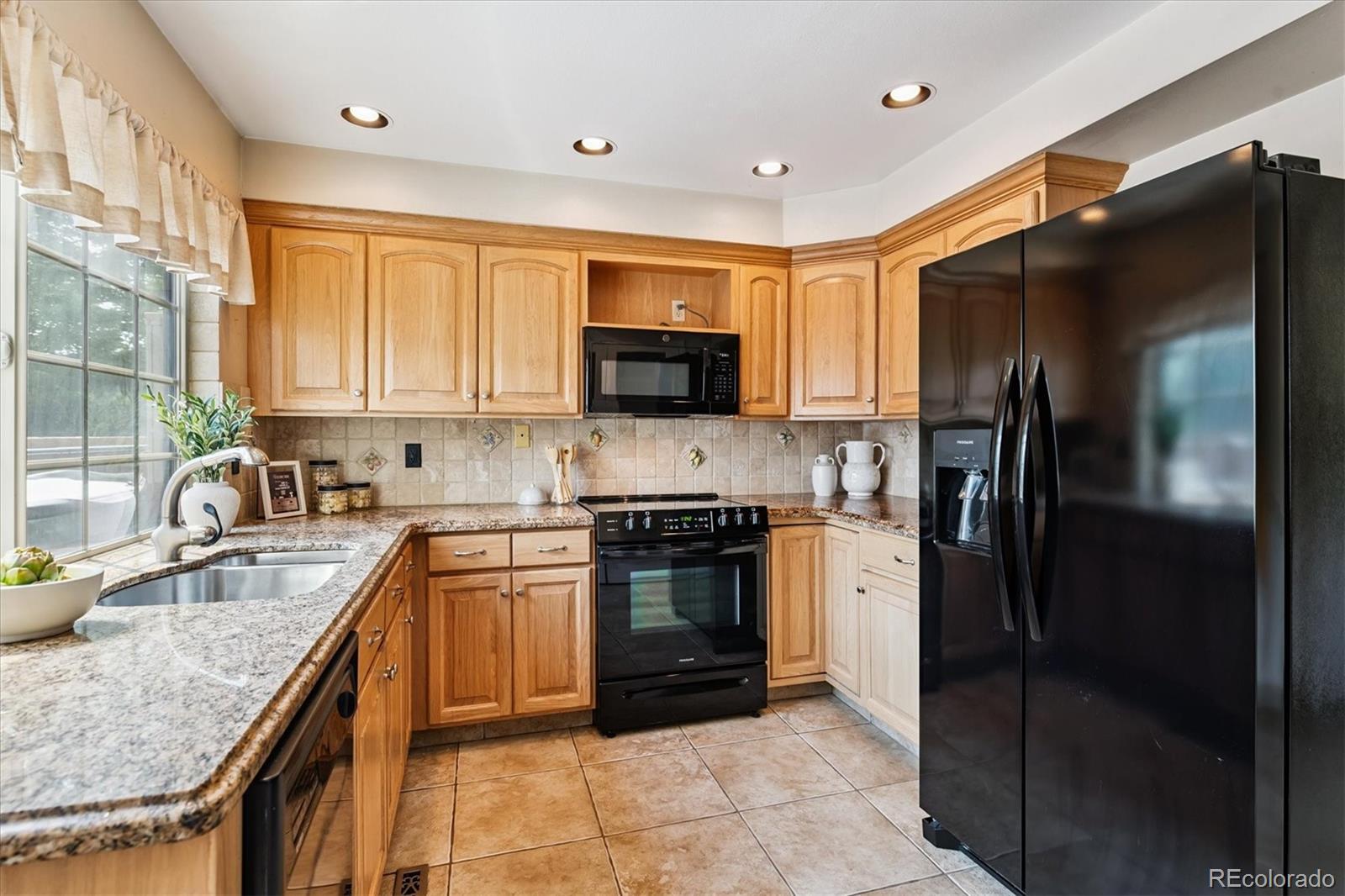 7976 E Phillips Circle