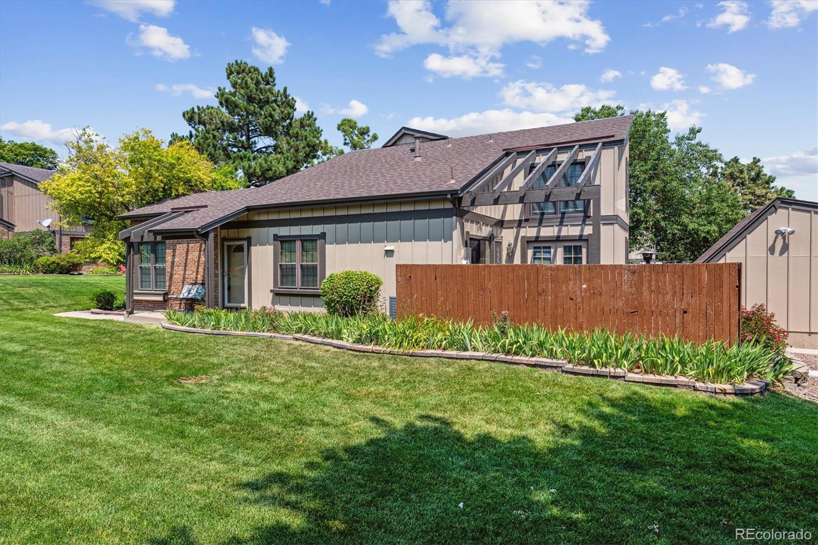 7976 E Phillips Circle