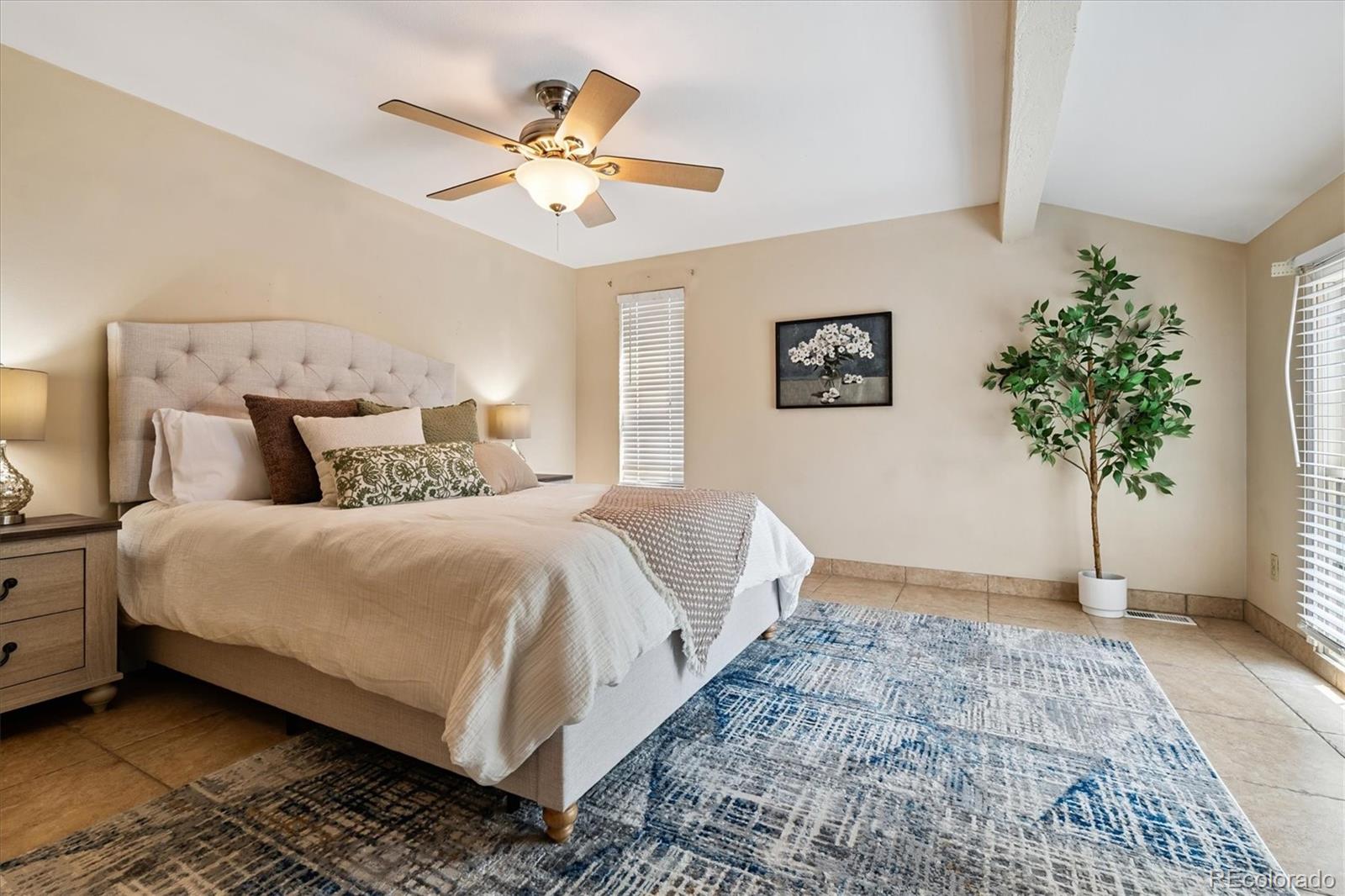 7976 E Phillips Circle