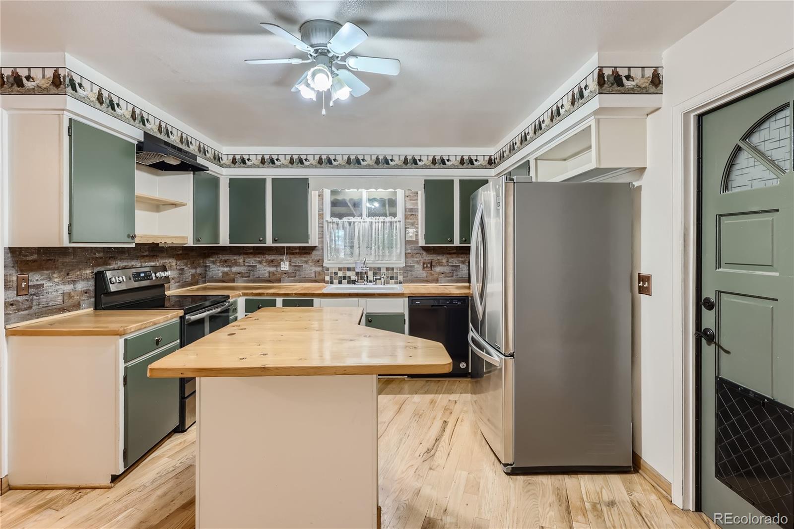 12283 E Arizona Avenue