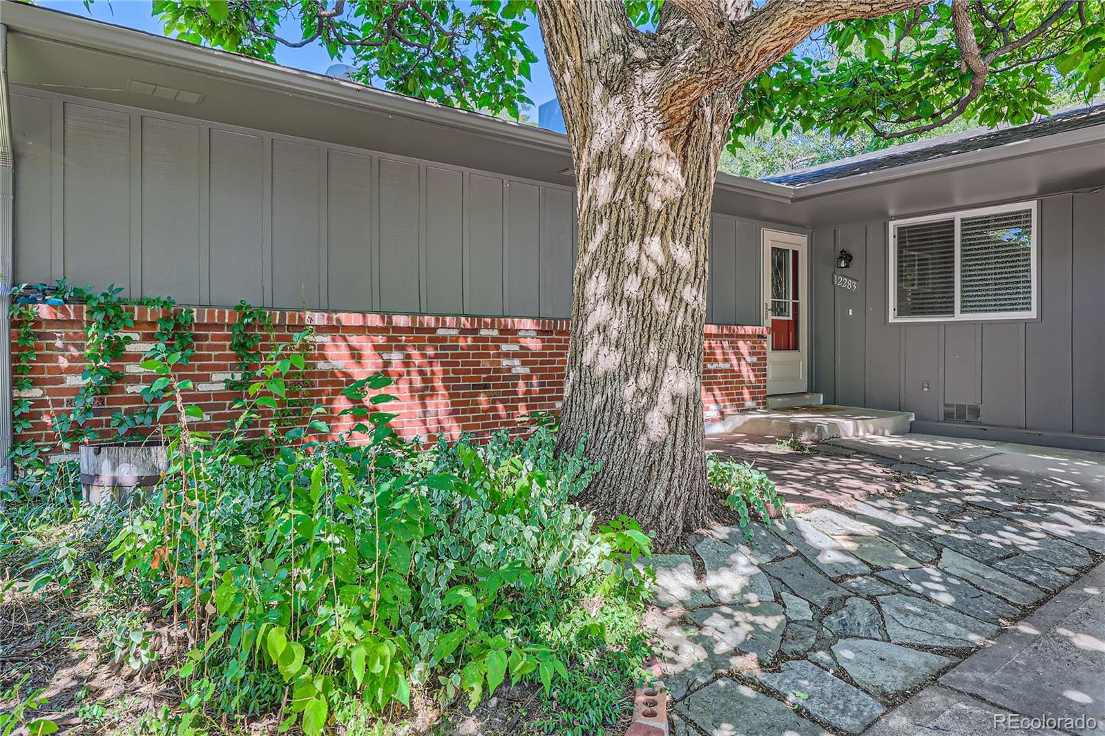 12283 E Arizona Avenue