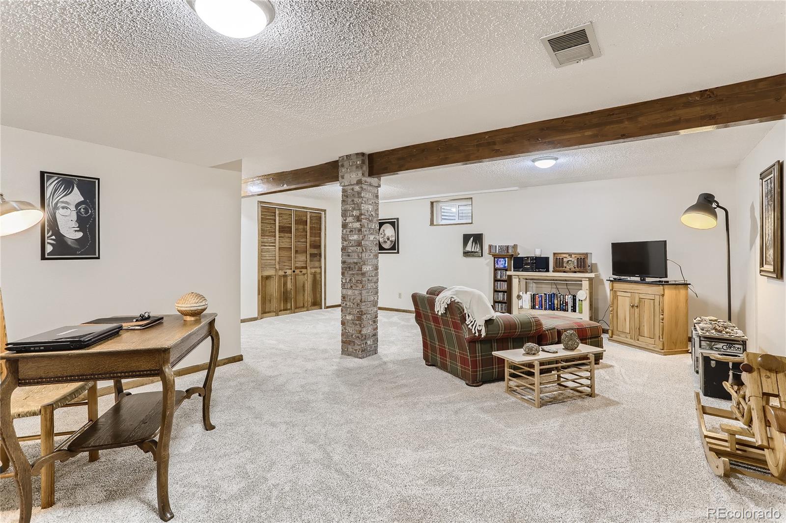 7048 S Fairfax Street