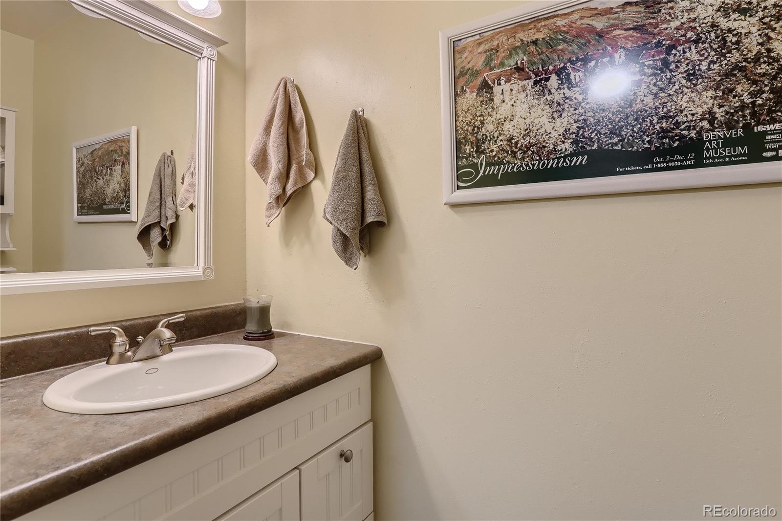 7048 S Fairfax Street