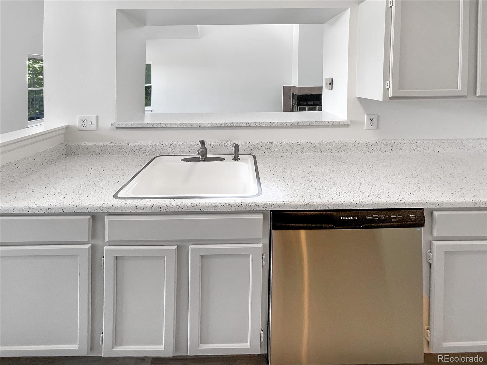 6731 S Ivy Way Unit: B4