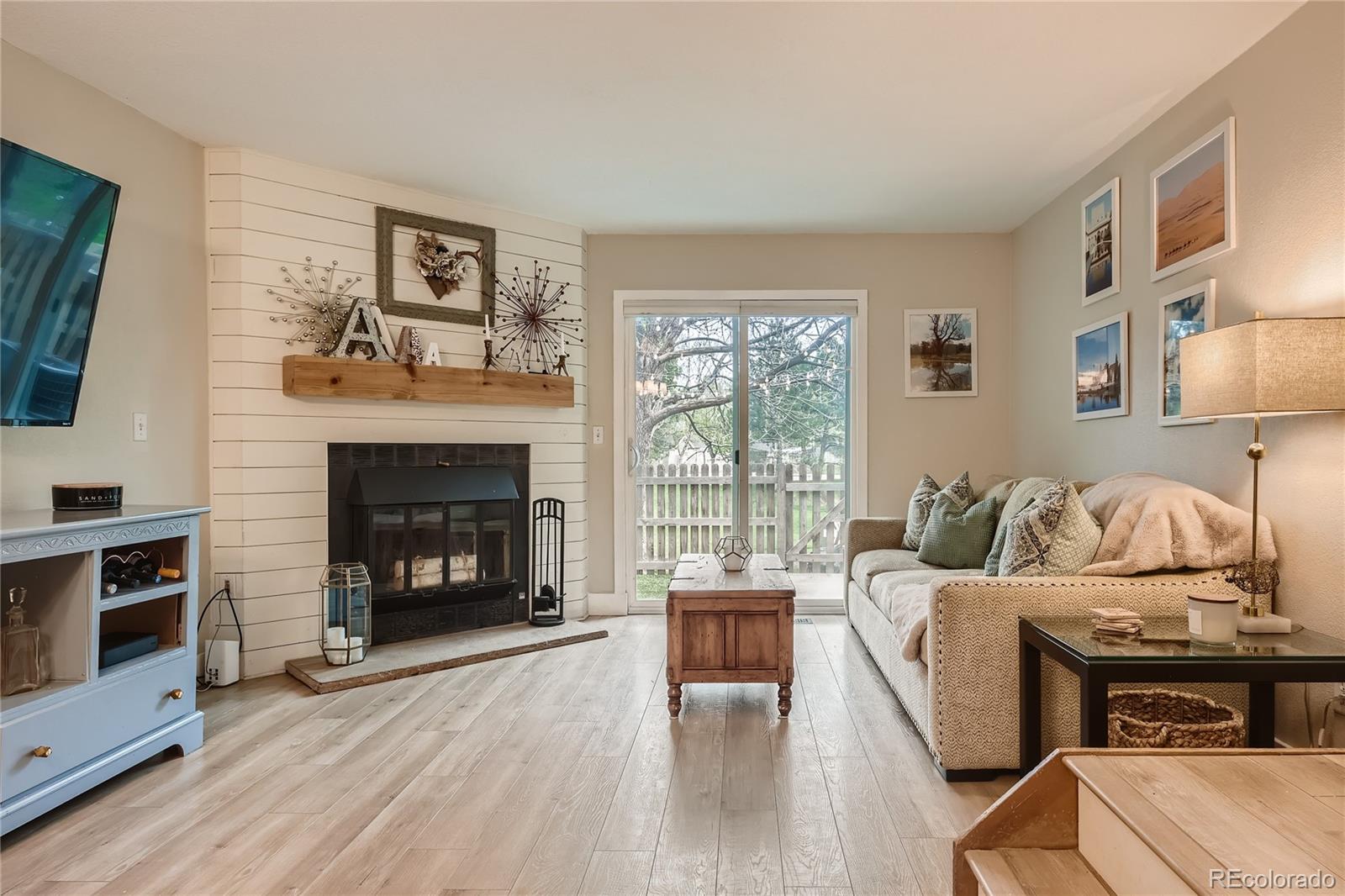 8104 S Fillmore Circle