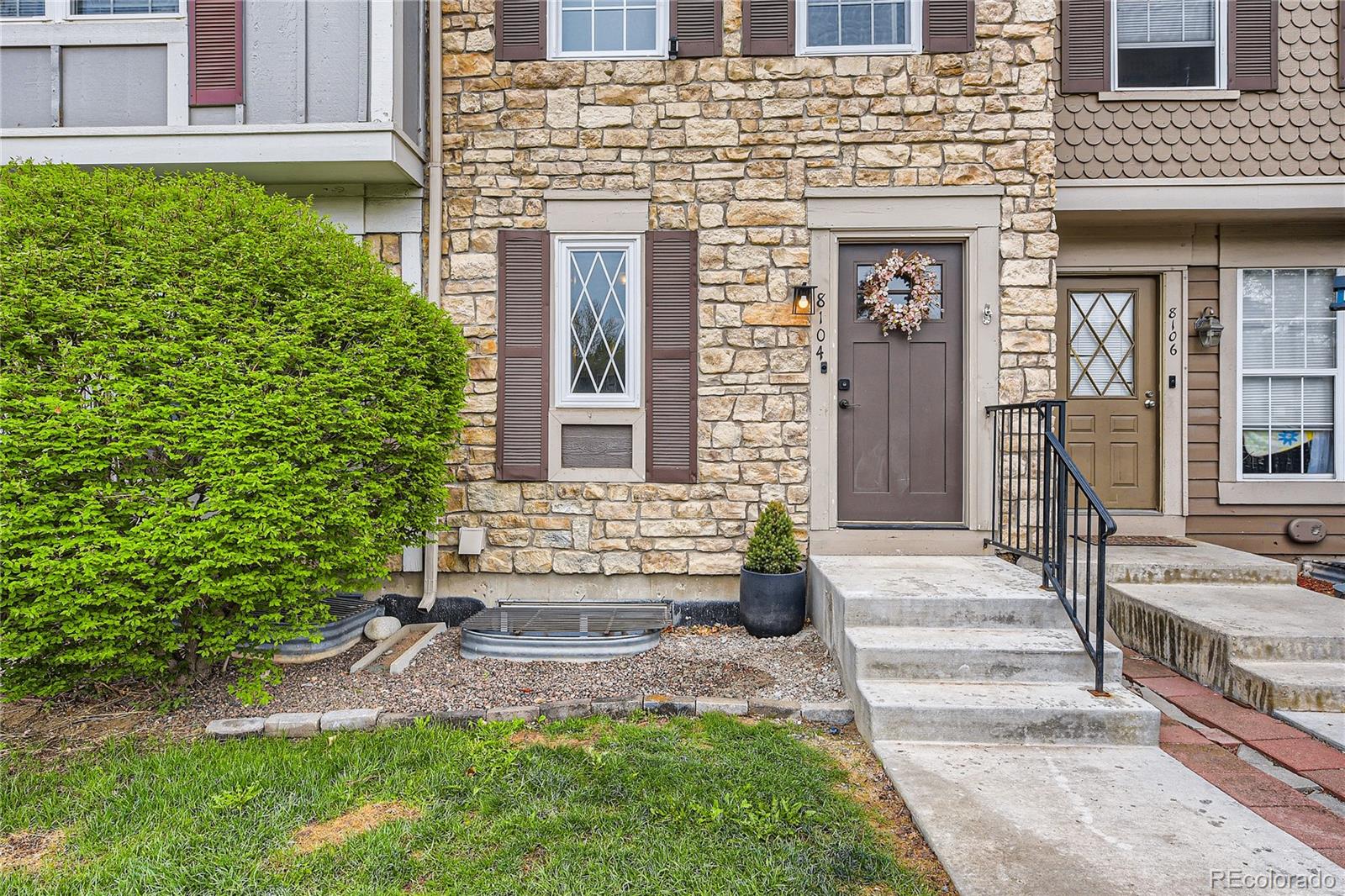 8104 S Fillmore Circle