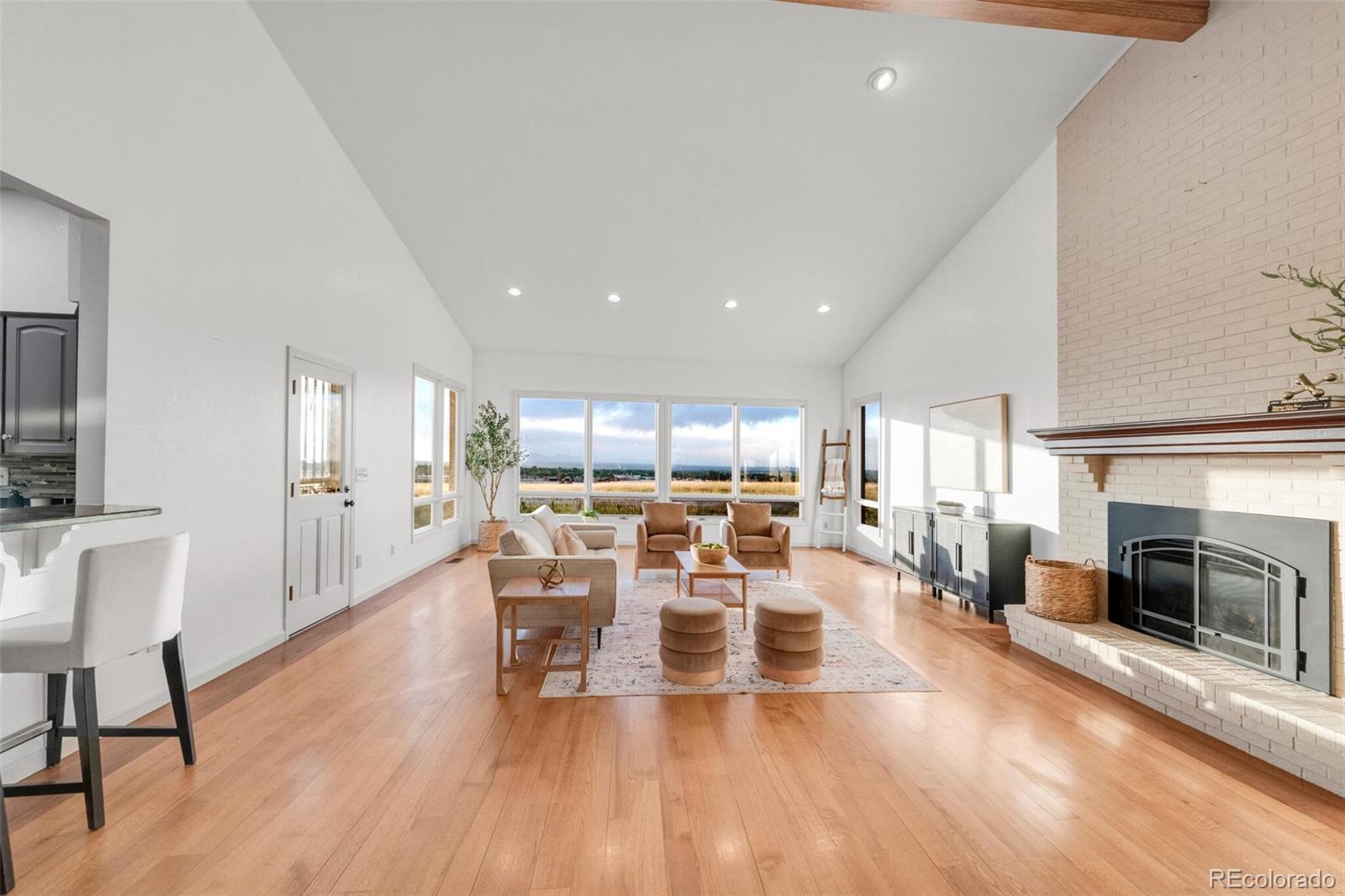 35 Falcon Hills Drive