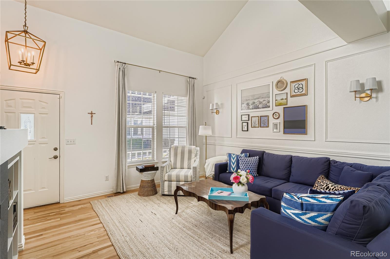 8300 Fairmount Drive Unit: TT104