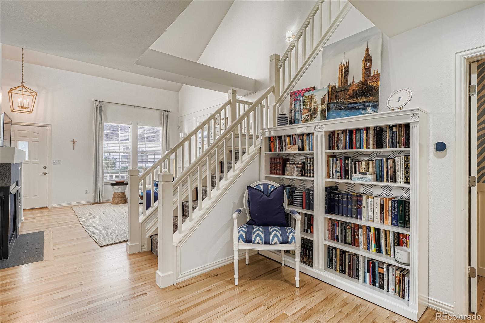 8300 Fairmount Drive Unit: TT104