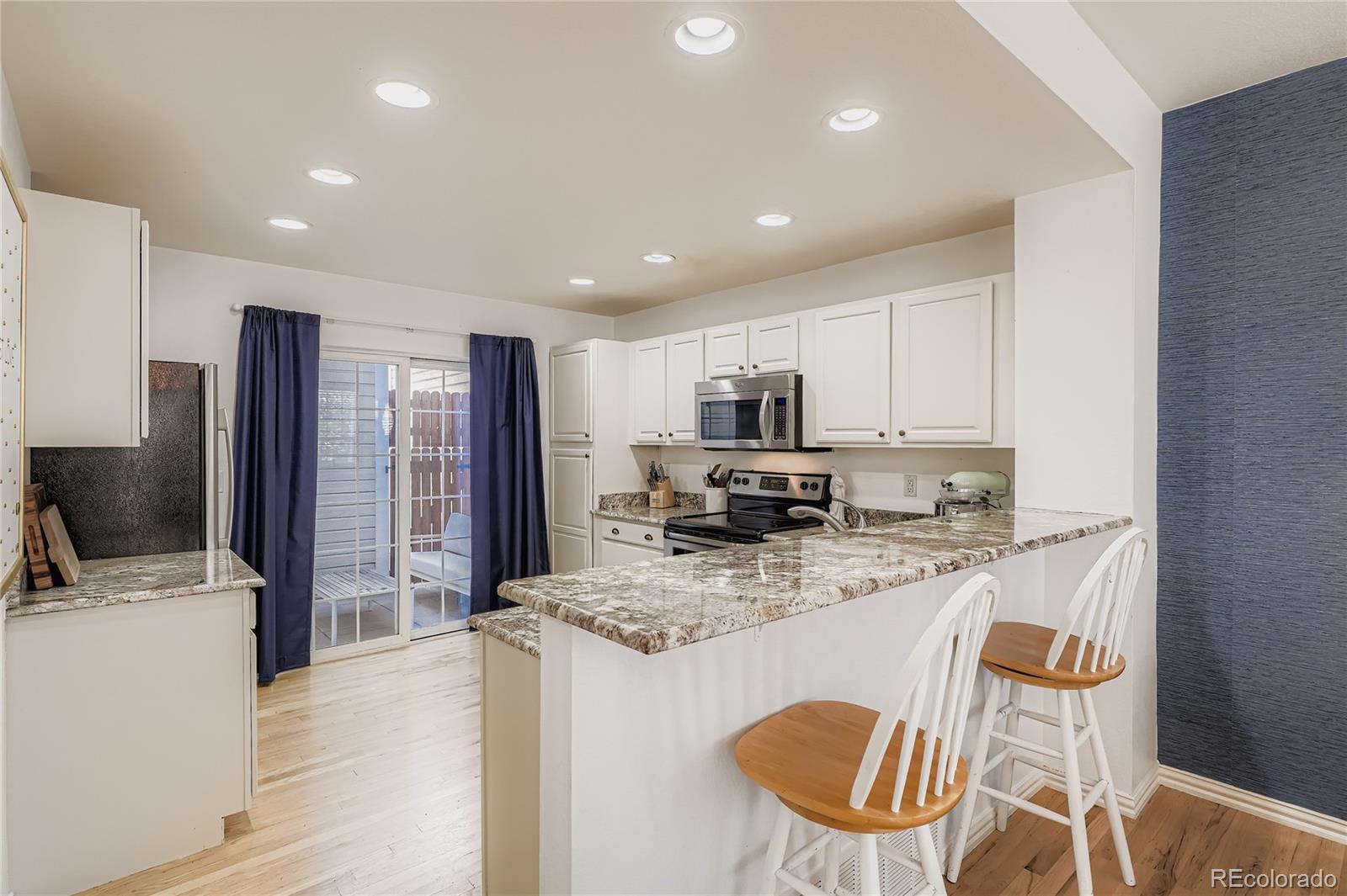 8300 Fairmount Drive Unit: TT104