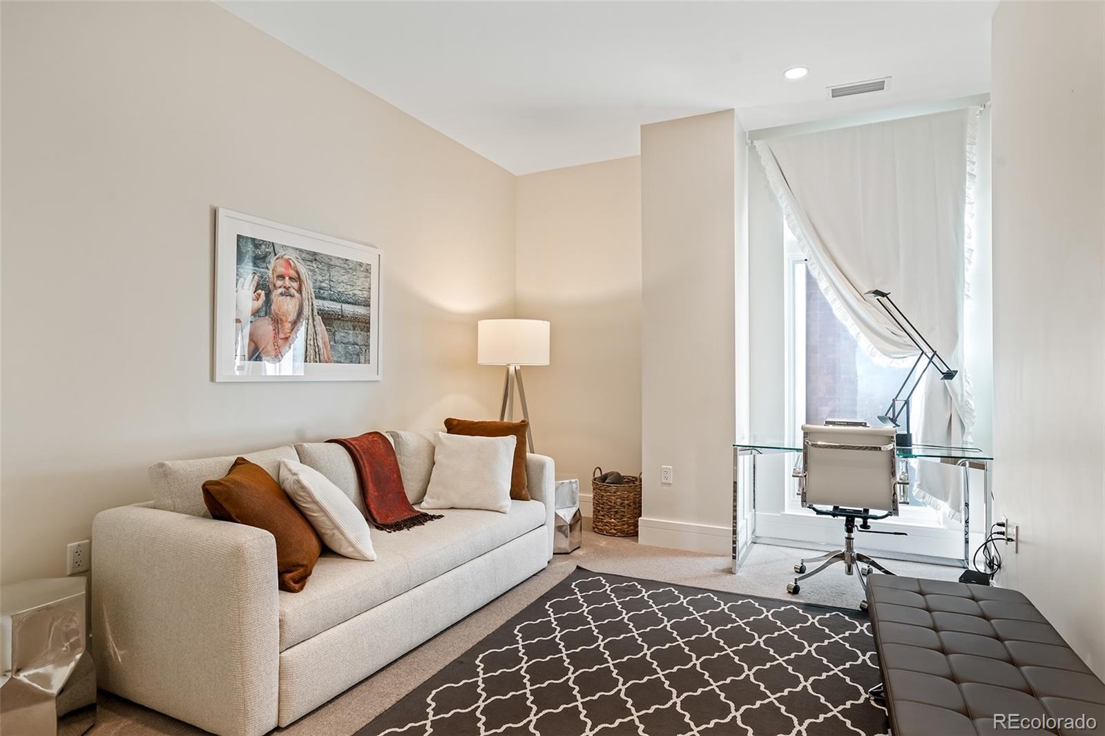 250 Columbine Street Unit: 307
