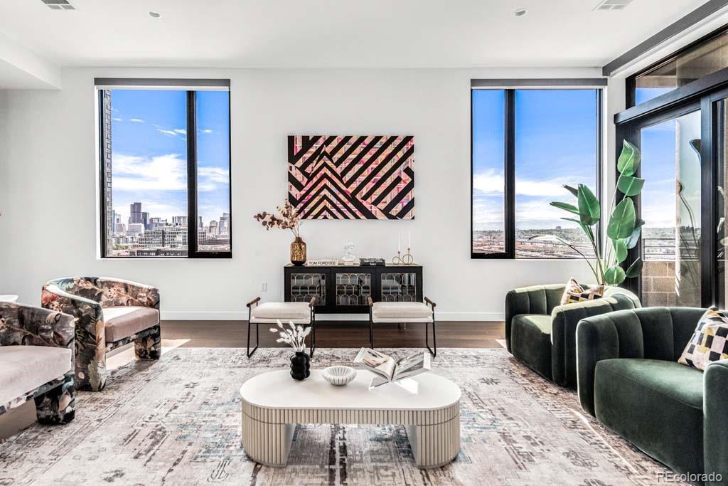 3520 Chestnut Place Unit: PH-1201