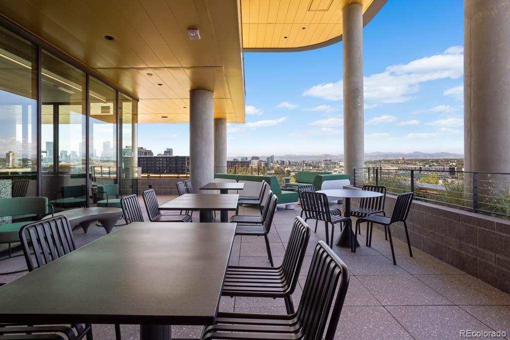 3520 Chestnut Place Unit: PH-1201