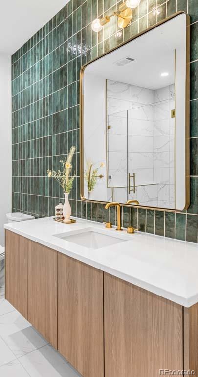 3520 Chestnut Place Unit: PH-1201