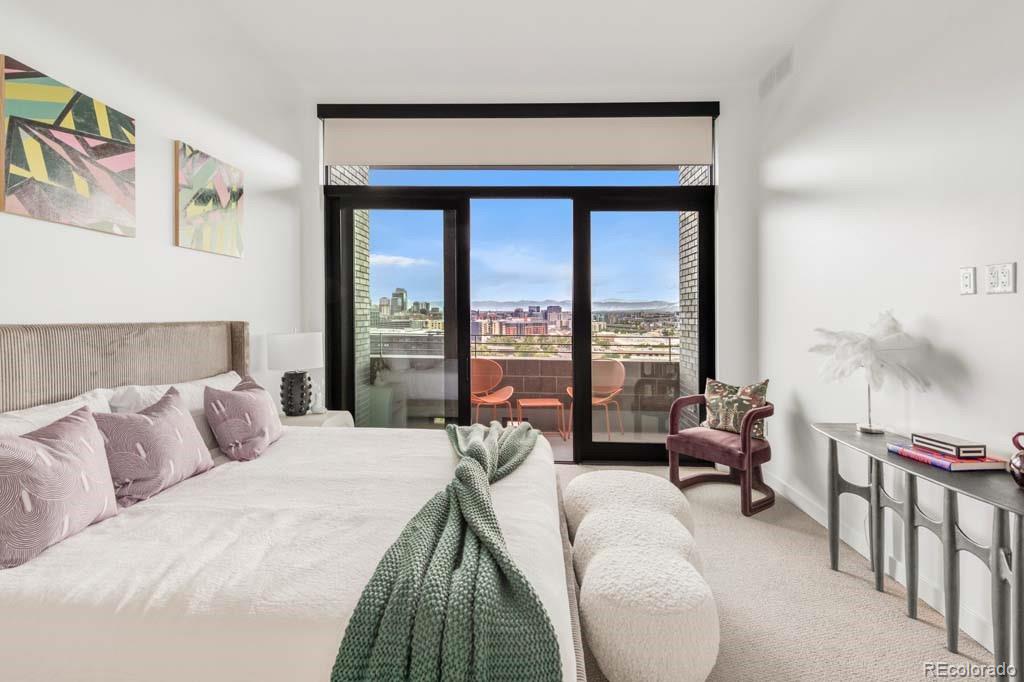 3520 Chestnut Place Unit: PH-1201