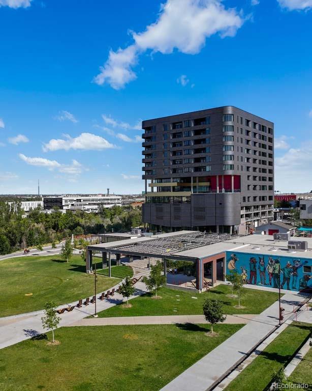 3520 Chestnut Place Unit: PH-1201