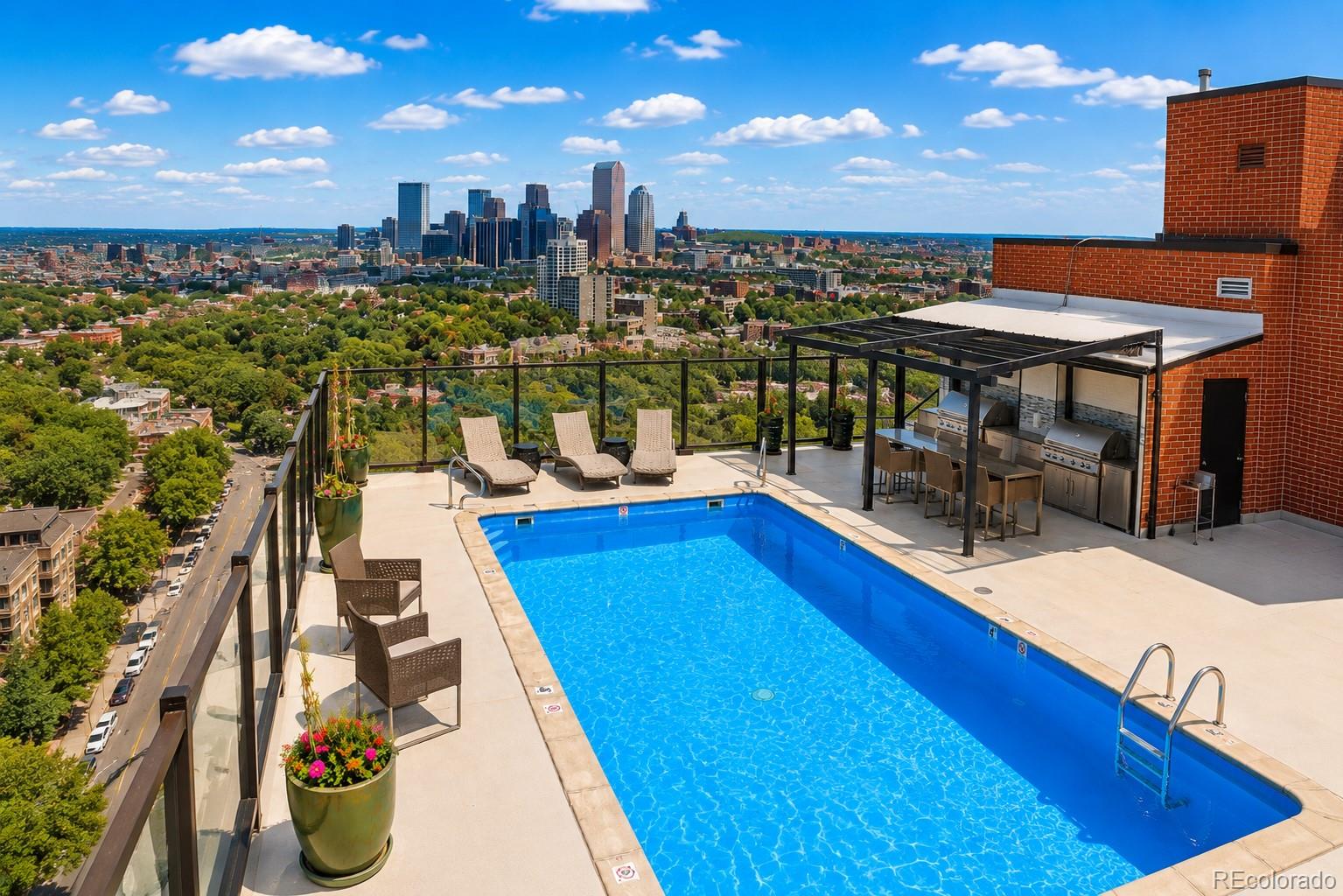 1133 Race Street Unit: 16B-L