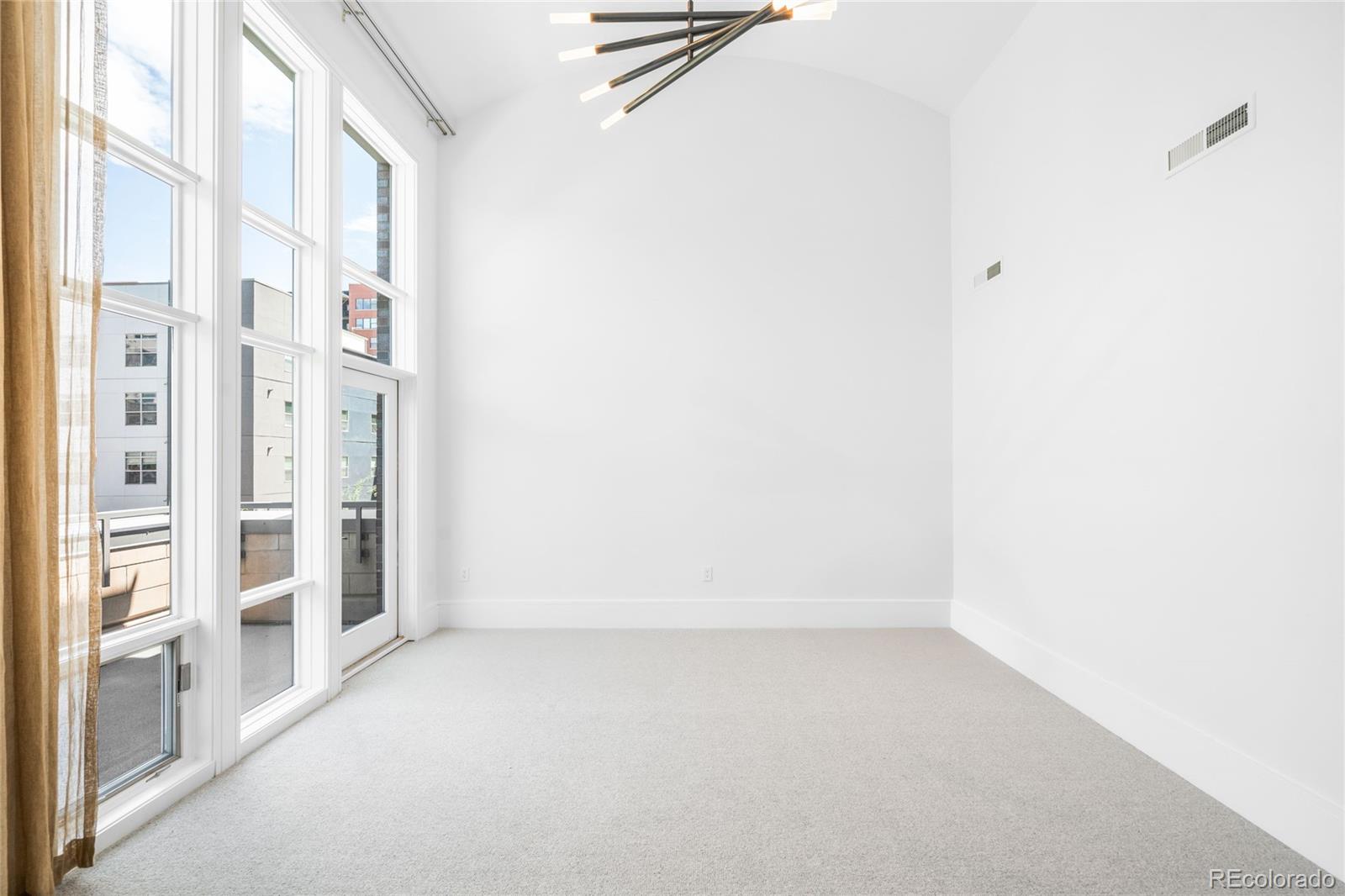 2133 18th Street Unit: RL