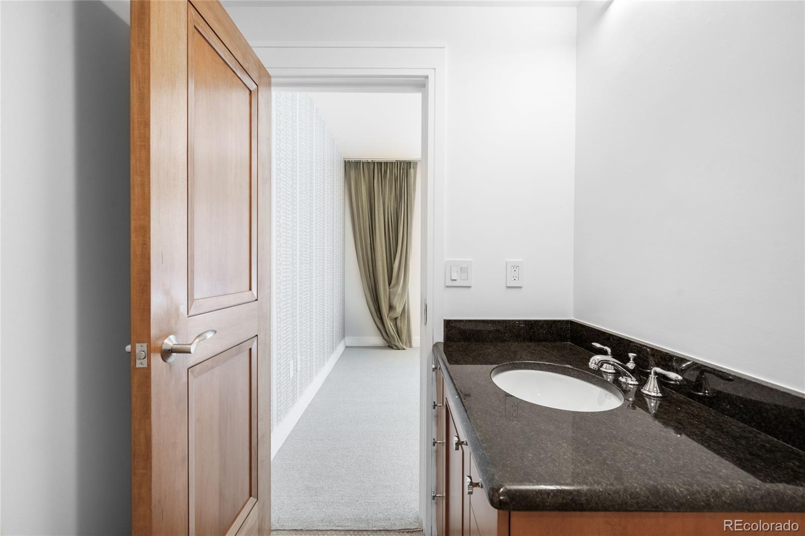 2133 18th Street Unit: RL