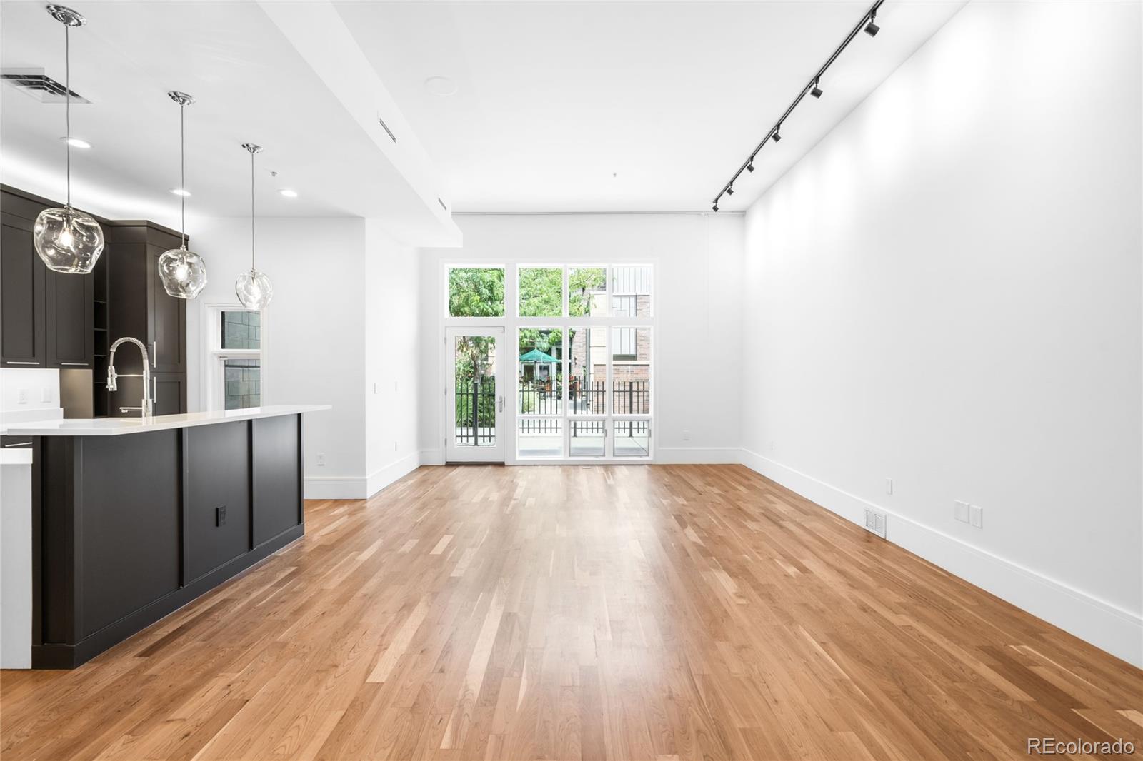 2133 18th Street Unit: RL