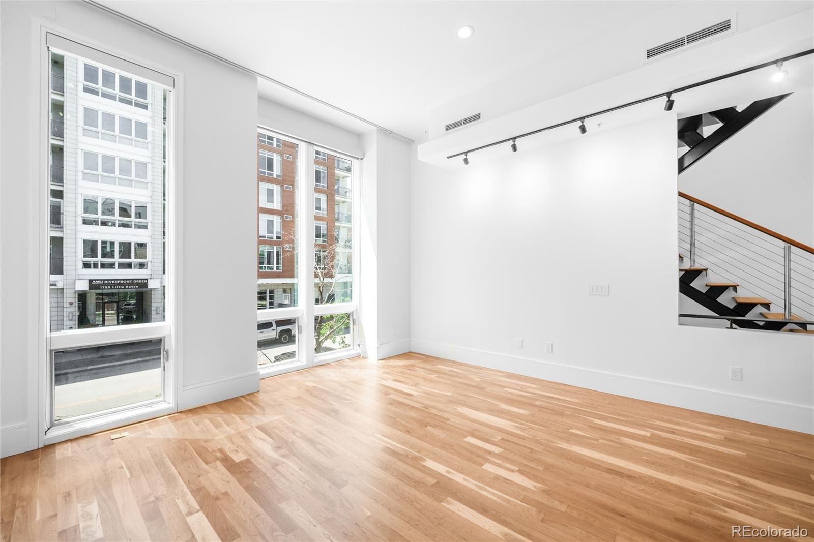 2133 18th Street Unit: RL