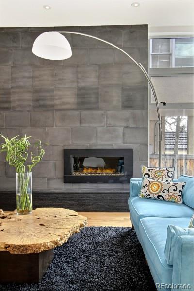 947 S Gilpin Street Unit: R