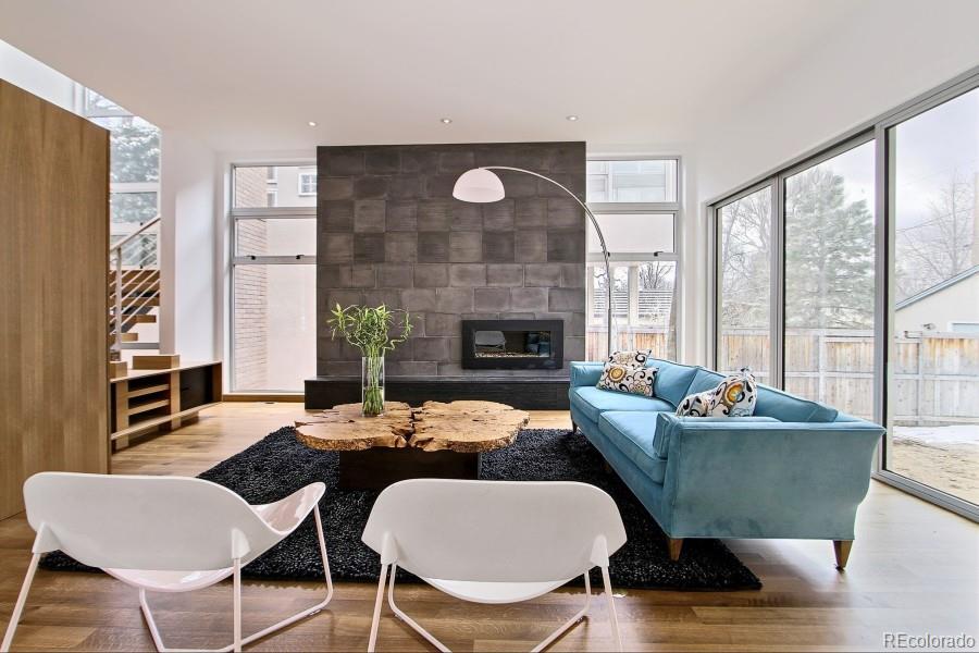 947 S Gilpin Street Unit: R