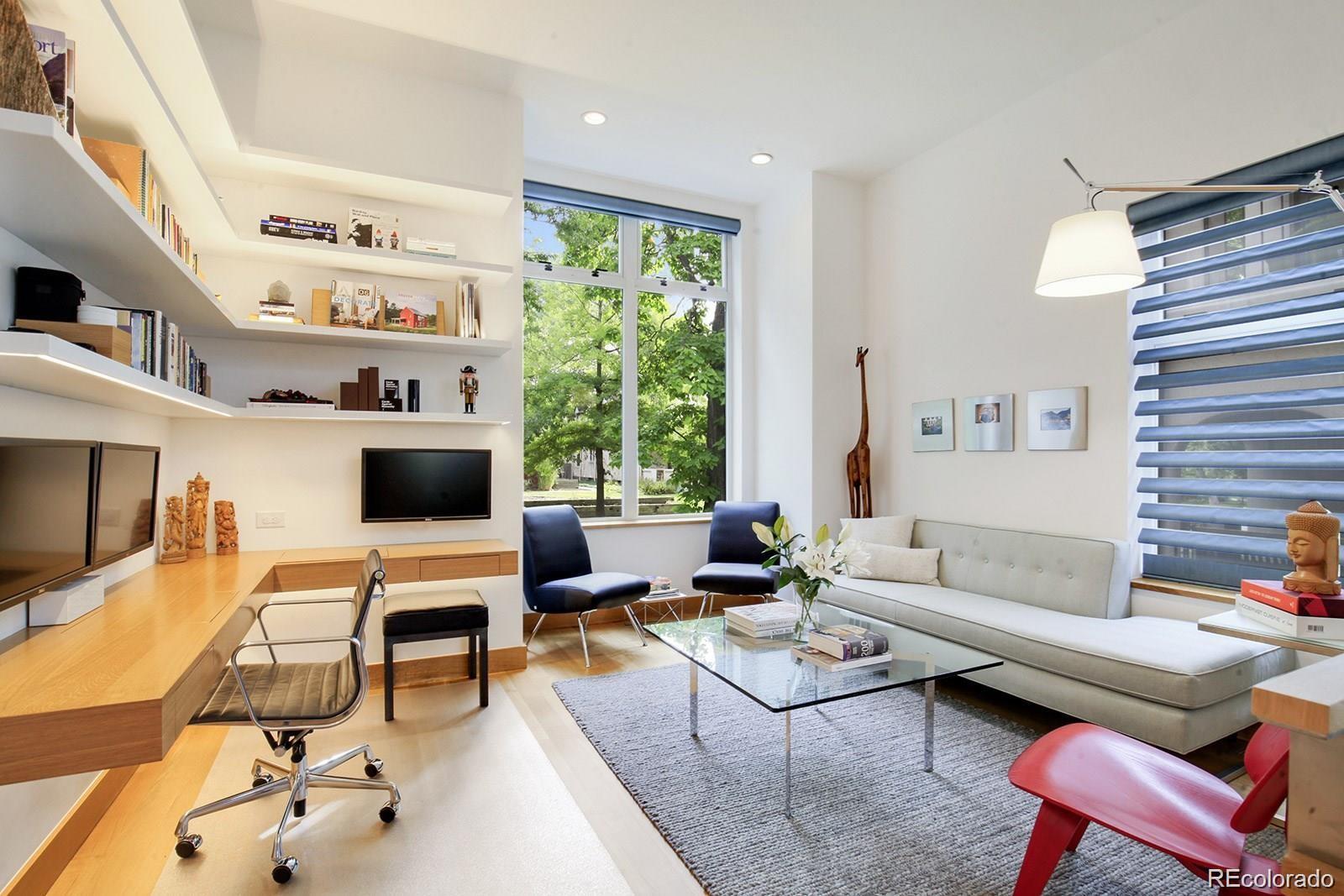 947 S Gilpin Street Unit: R