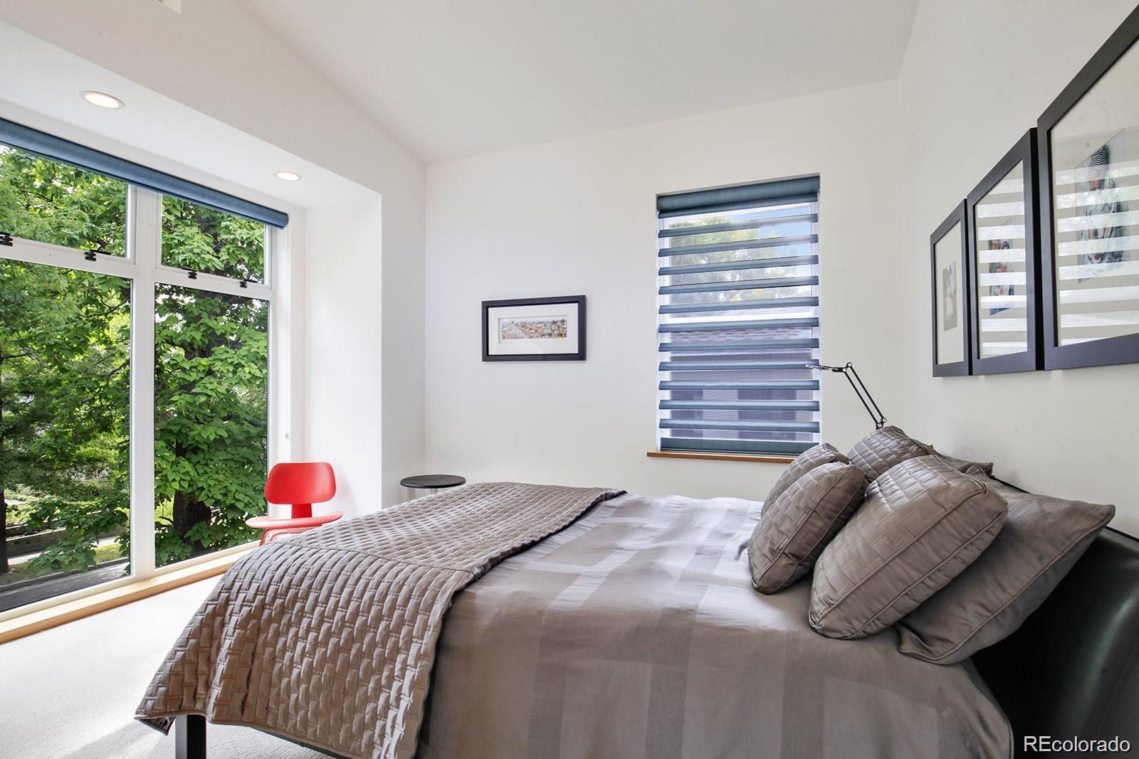 947 S Gilpin Street Unit: R