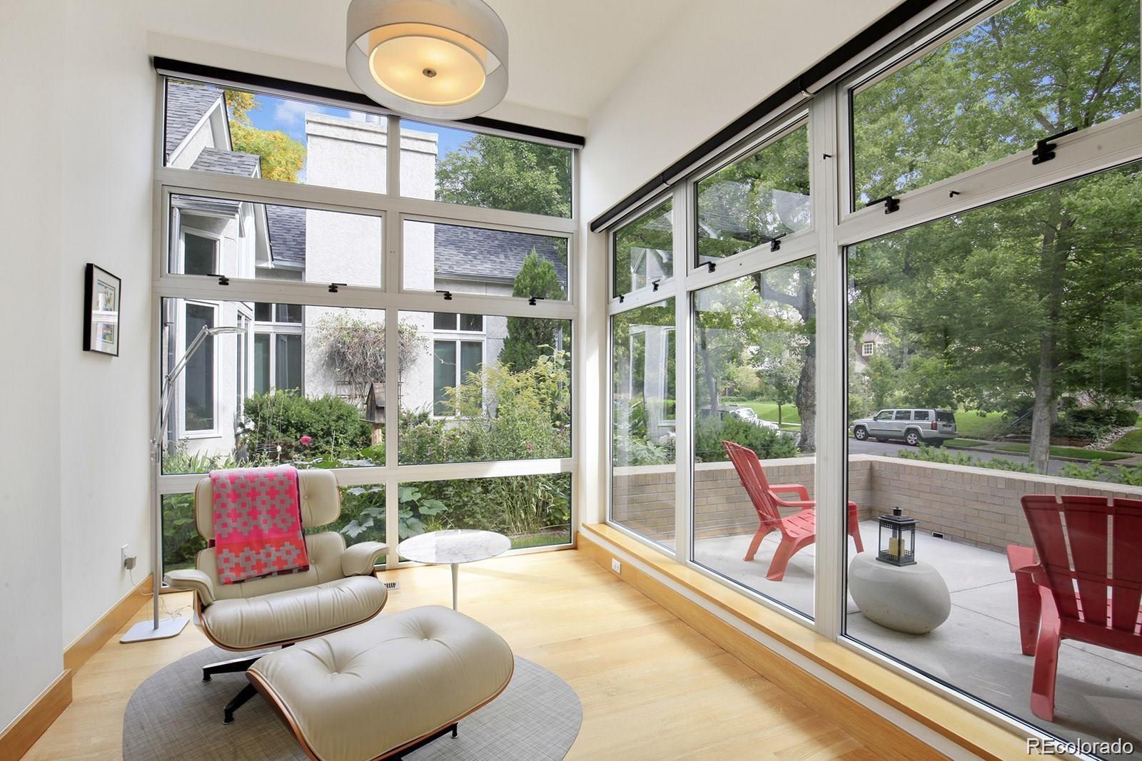 947 S Gilpin Street Unit: R