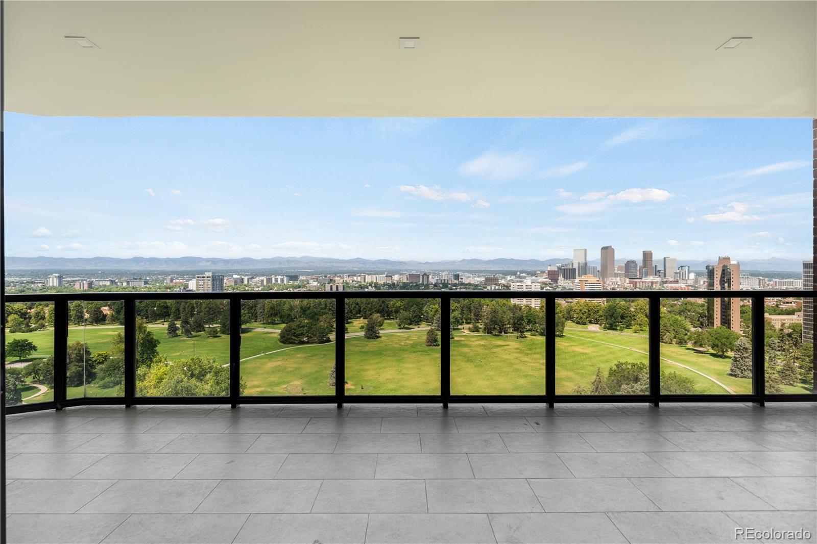 1133 Race Street Unit: 16B
