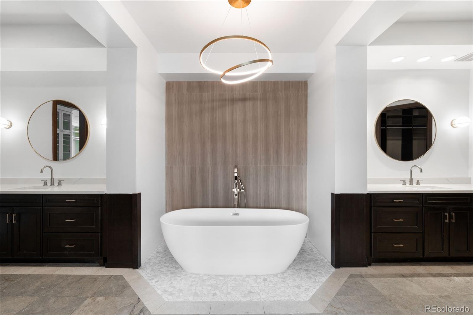 1665 Central Unit: 601-PH