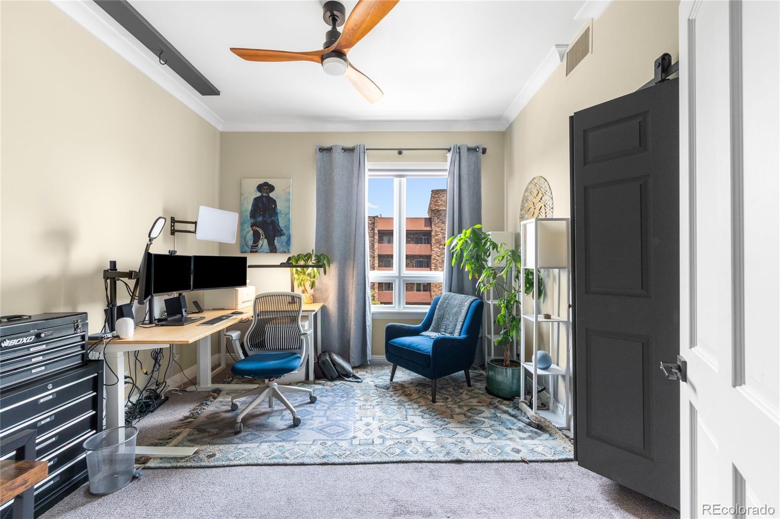 400 E 3rd Avenue Unit: 404