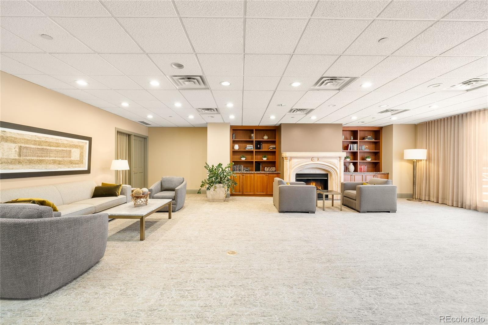 400 E 3rd Avenue Unit: 404
