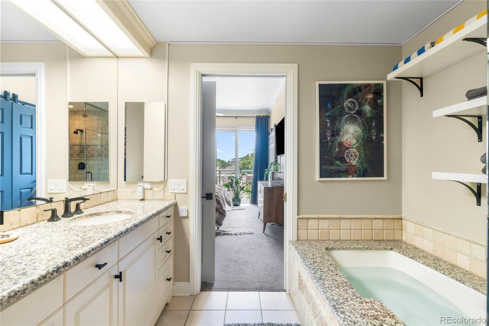 400 E 3rd Avenue Unit: 404