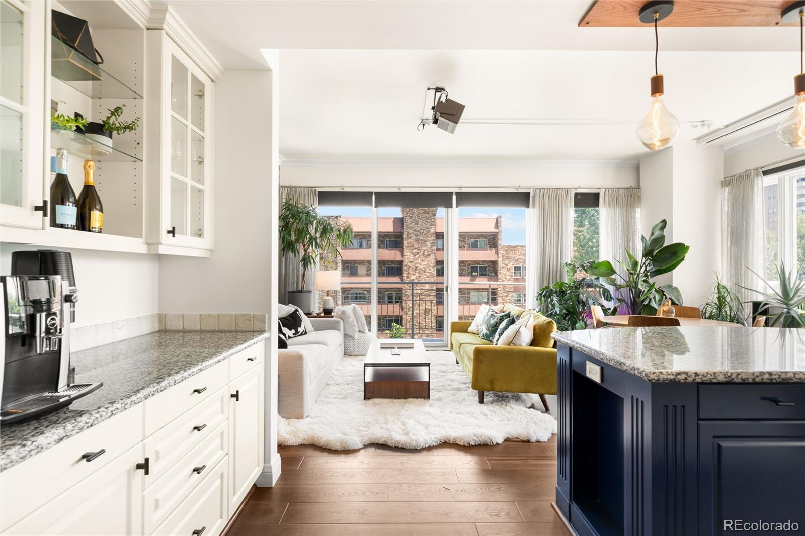 400 E 3rd Avenue Unit: 404