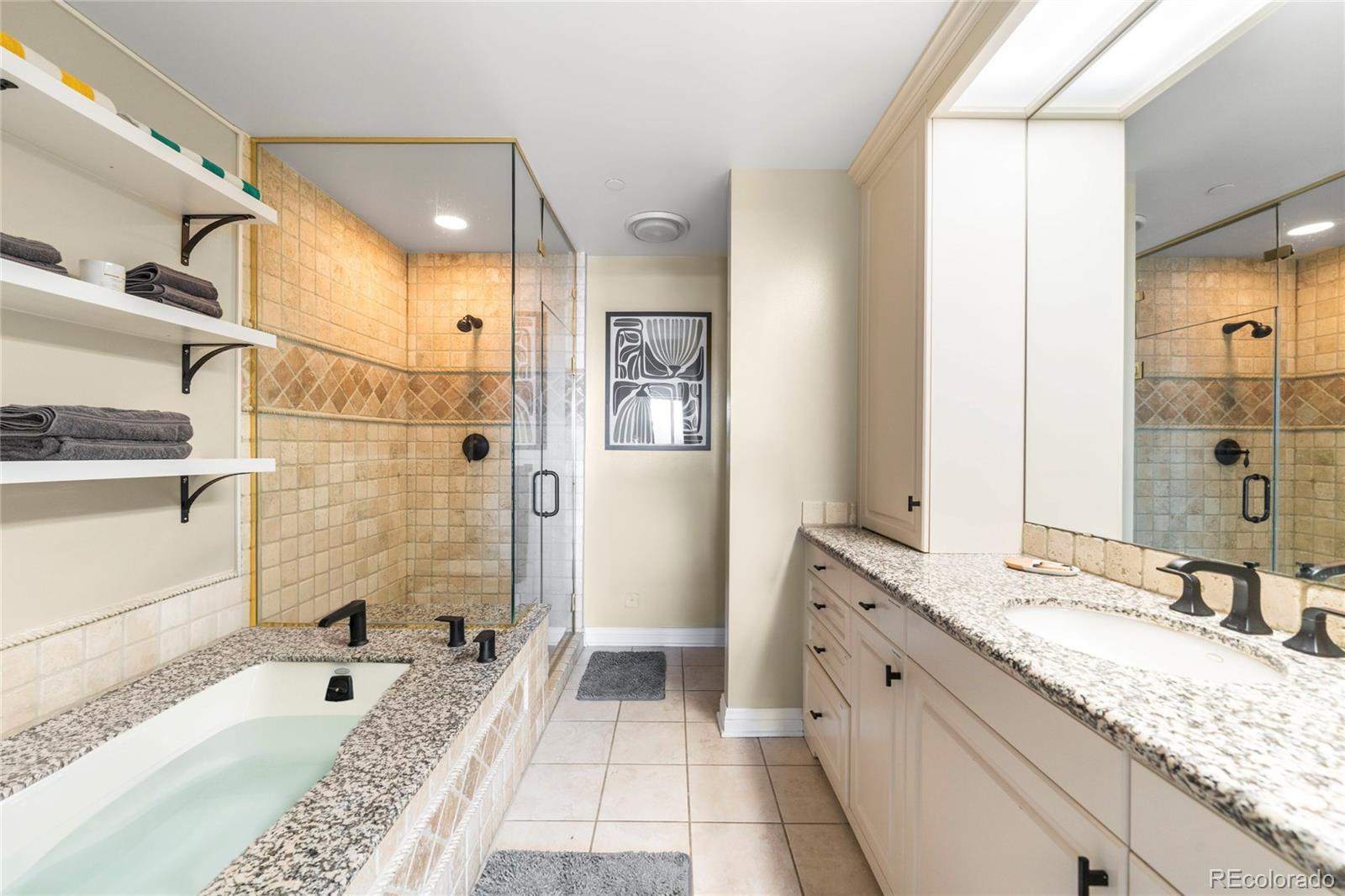 400 E 3rd Avenue Unit: 404