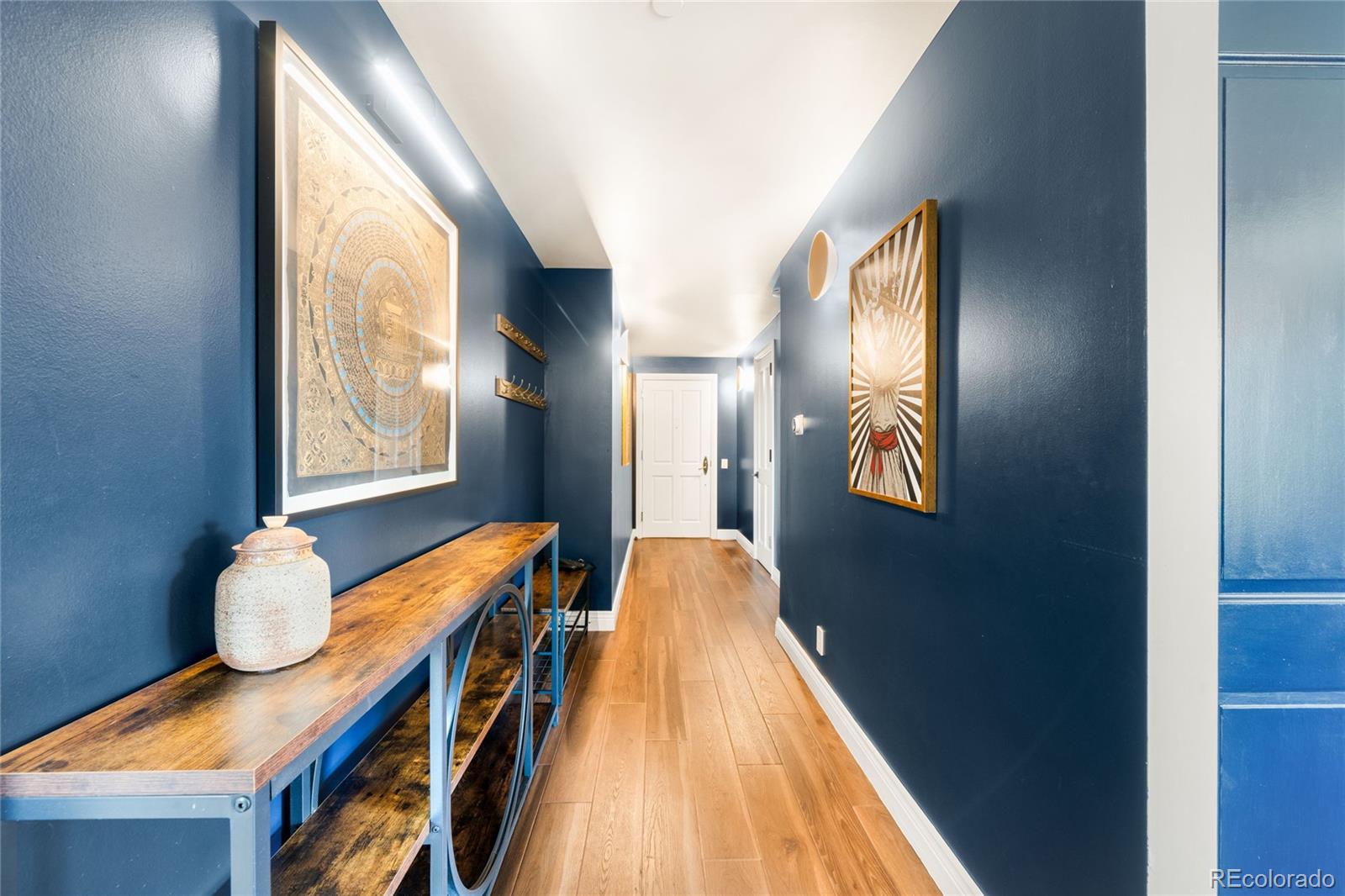 400 E 3rd Avenue Unit: 404