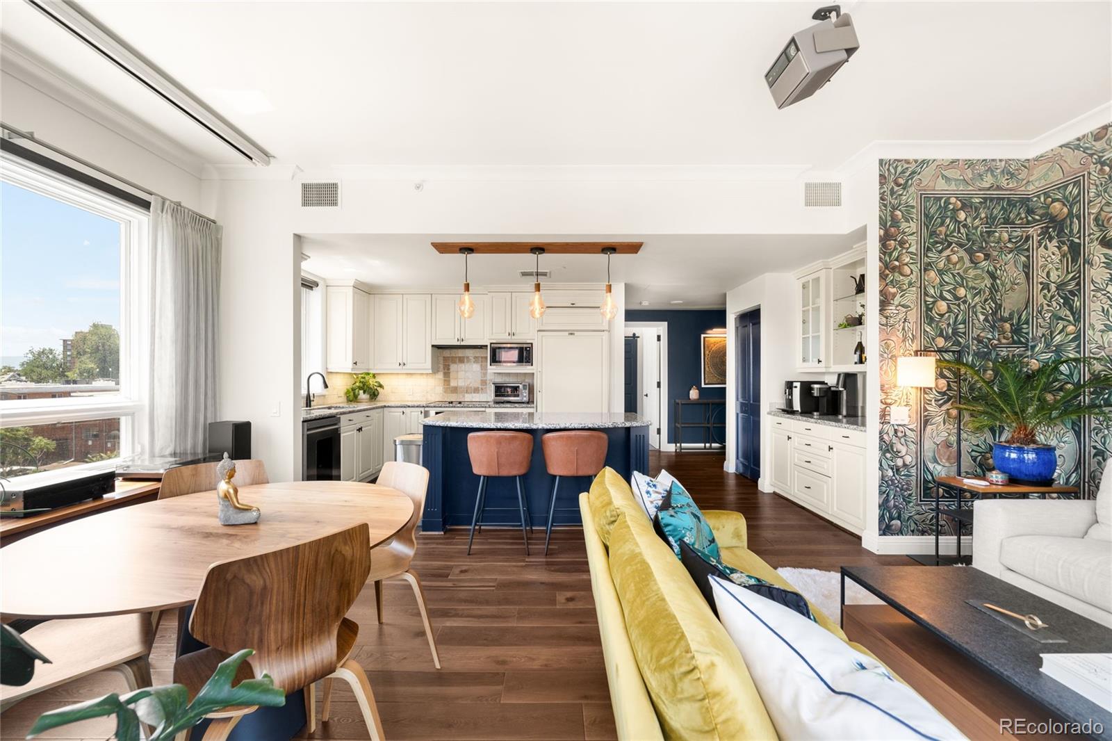 400 E 3rd Avenue Unit: 404