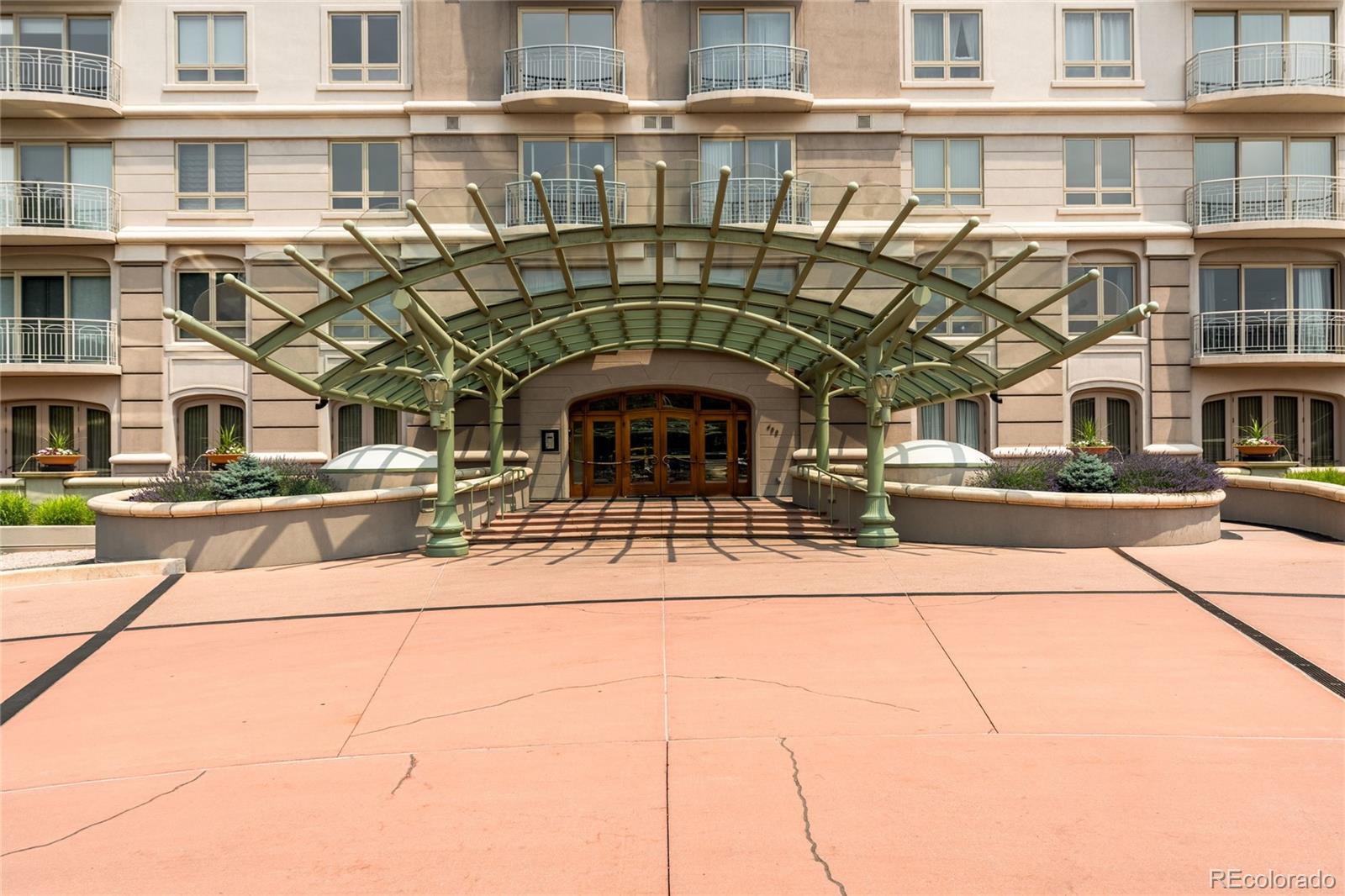 400 E 3rd Avenue Unit: 404
