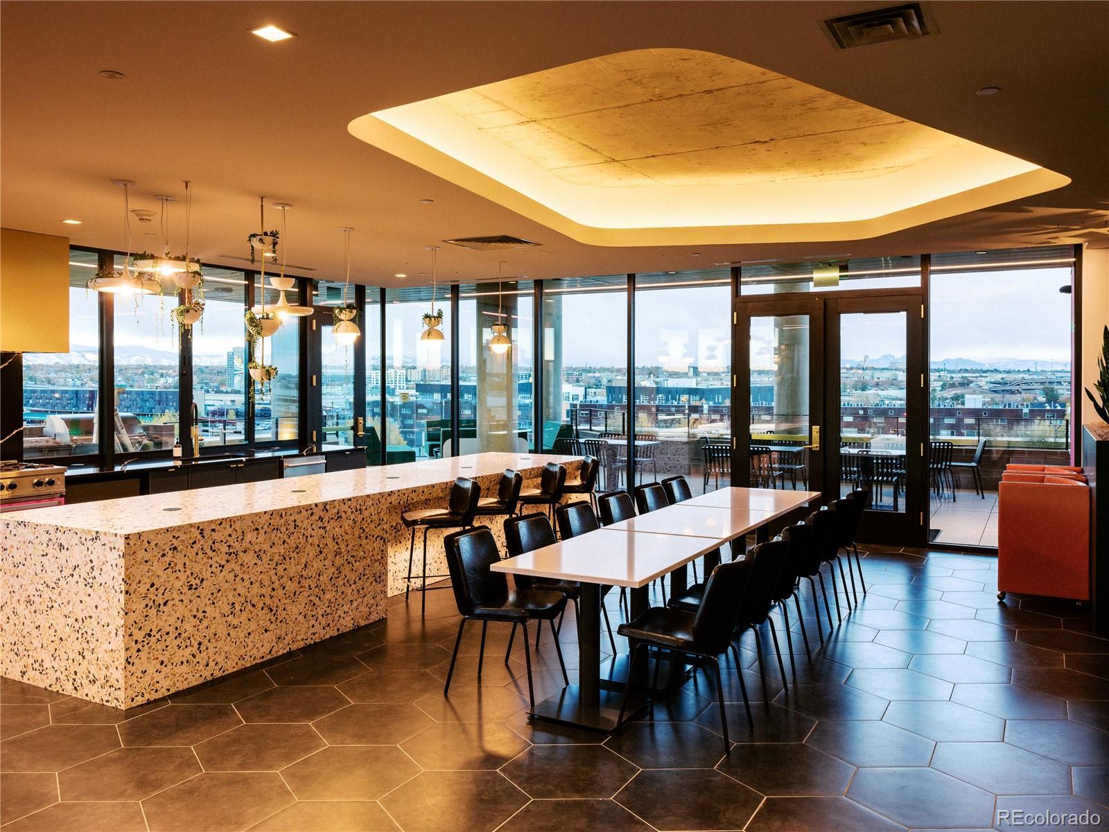 3520 Chestnut Place Unit: PH-1207