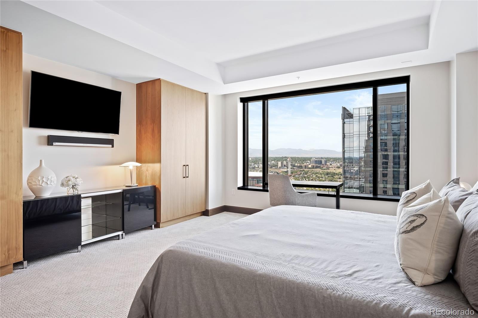 1133 14th Street Unit: 2100