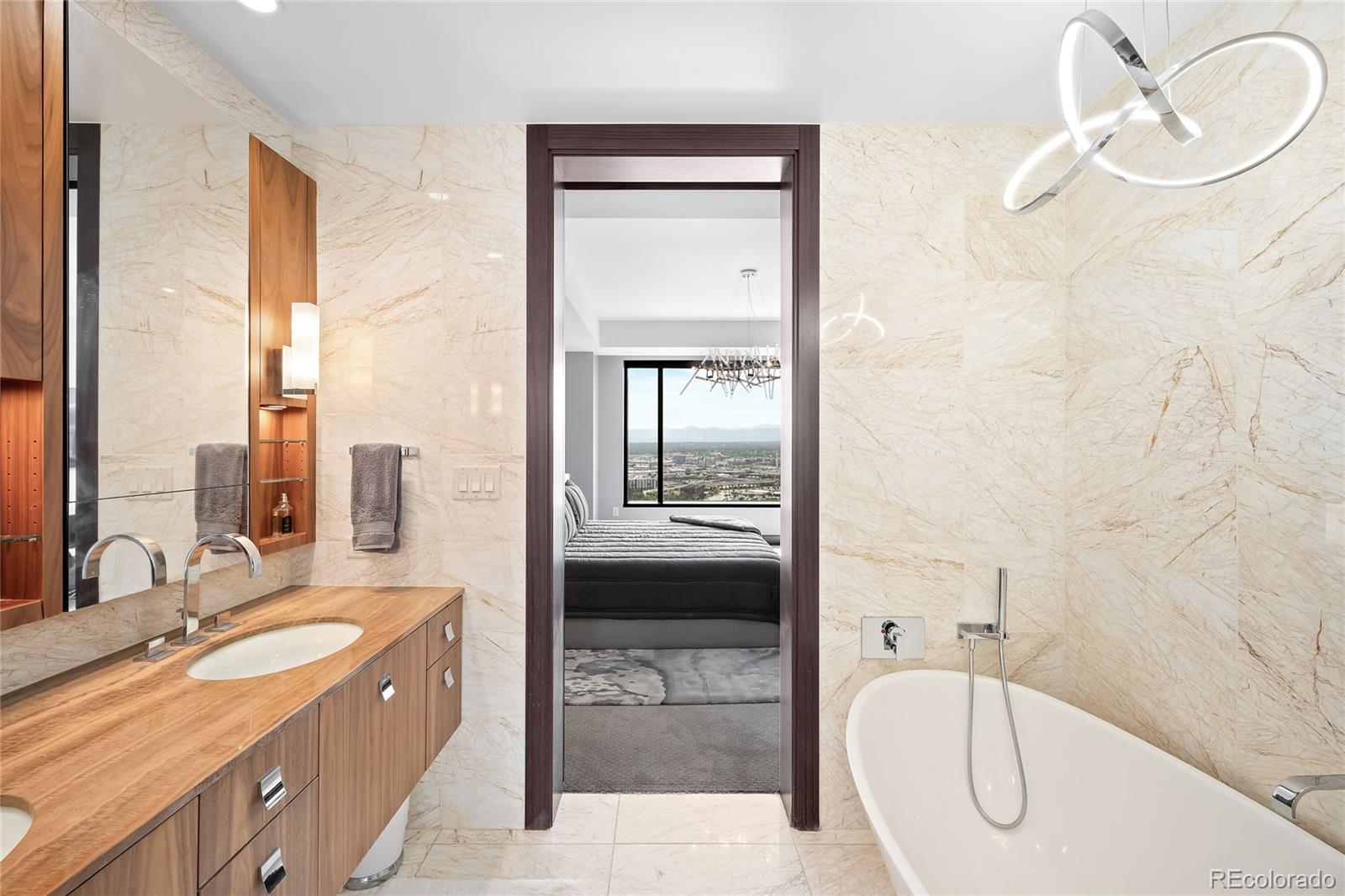 1133 14th Street Unit: 2100