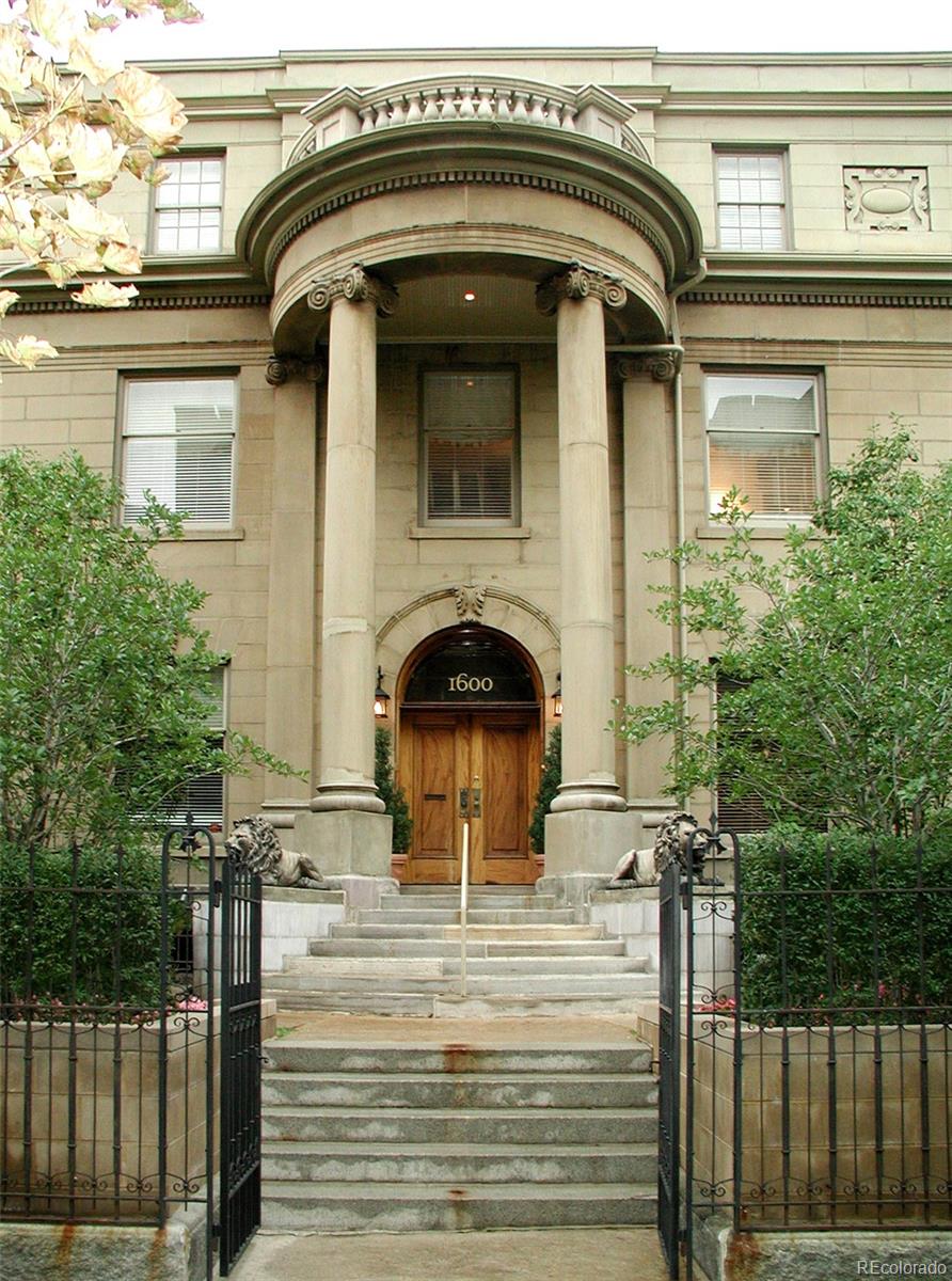 1600 N Logan Street