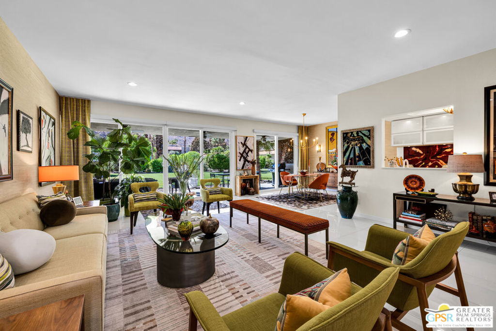 2285 S Calle Palo Fierro