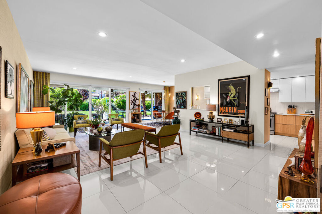 2285 S Calle Palo Fierro