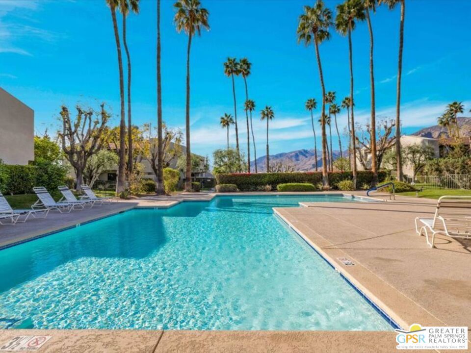 351 N Hermosa Drive 5D1